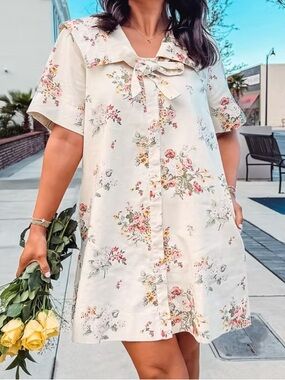Cream Floral Button-Front Bow Collar Dress